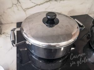 Tapamos y dejamos reposar 5 minutos