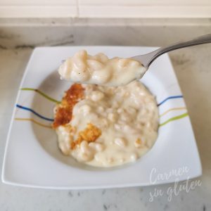 ¡Nuestros mac and cheese listos para comer!